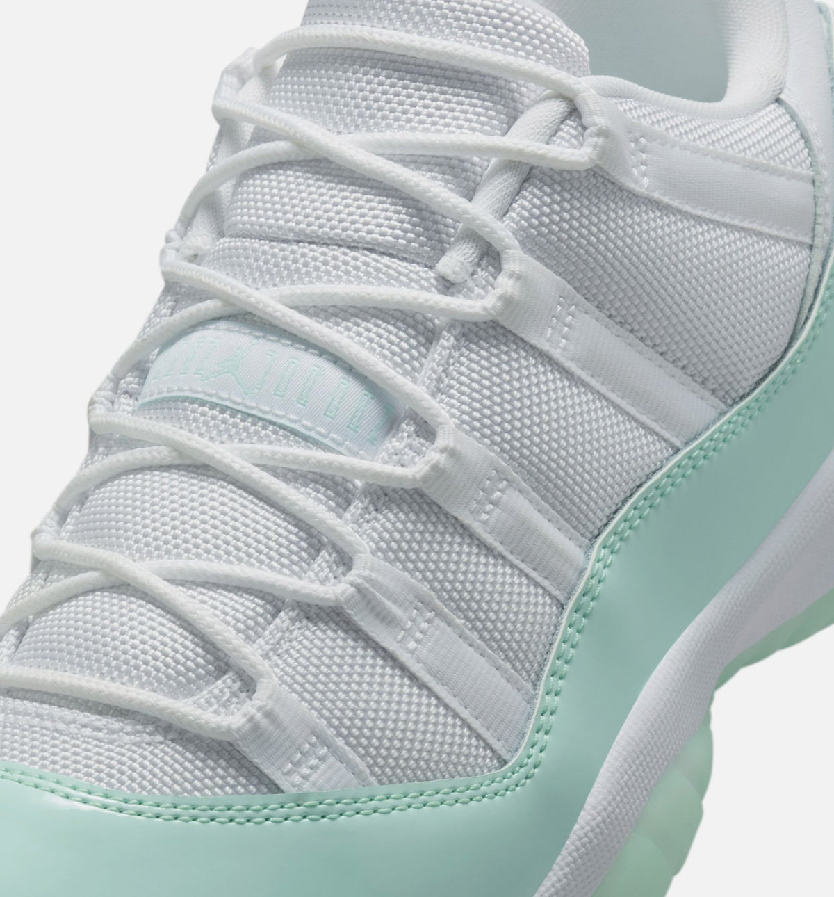 Air Jordan 11 Retro Low Igloo Women's – White/Igloo