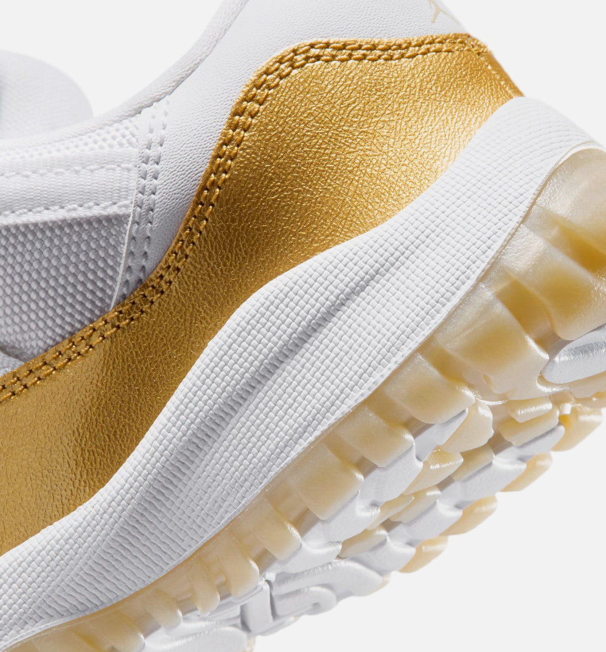 Air Jordan 11 Retro Low Mother's Day Preschool – White/Metallic Gold/Team Gold